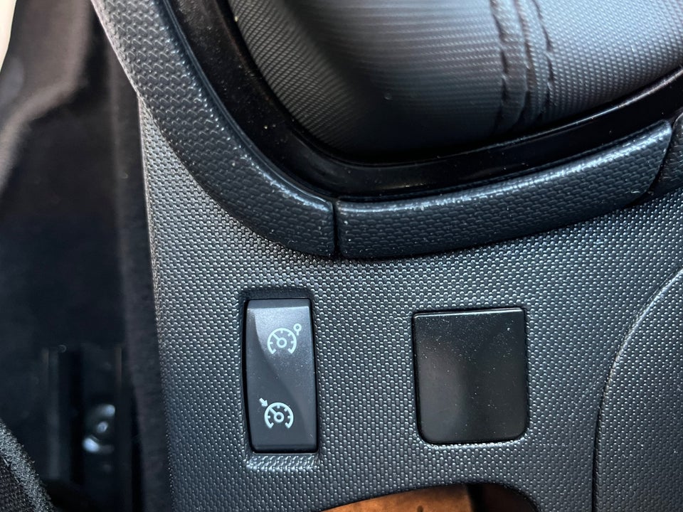 Renault Clio IV 1,5 dCi 75 Expression Sport Tourer 5d