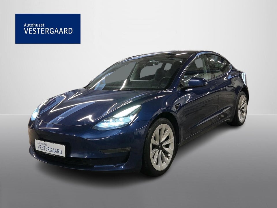 Tesla Model 3 Long Range AWD 4d