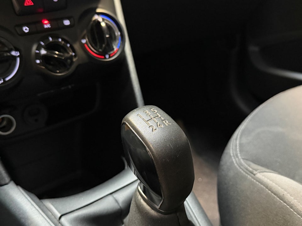 Peugeot 208 1,6 e-HDi 92 Active 5d