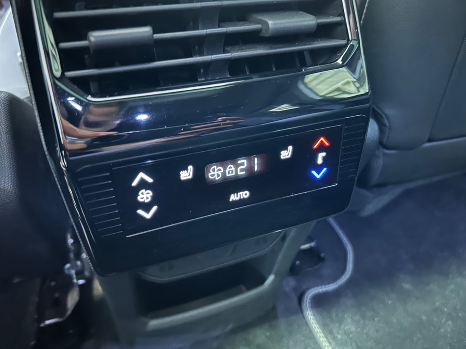 Peugeot e-5008 77 GT Pack AWD 7prs 5d