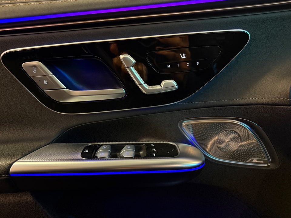 Mercedes EQE350 Electric Art 4d