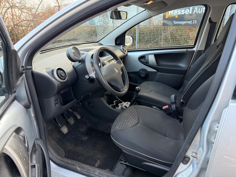 Peugeot 107 1,0 Active 5d