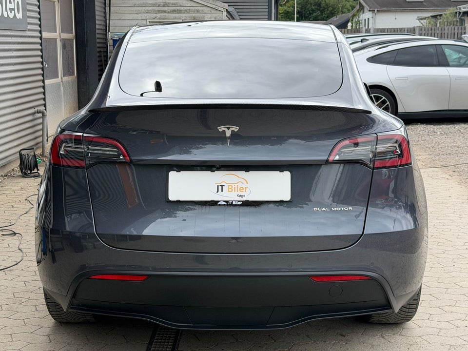 Tesla Model Y Long Range AWD 5d