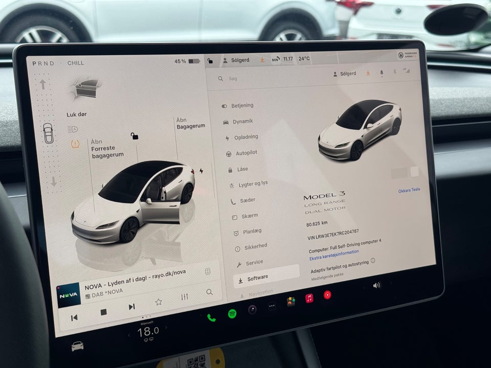 Tesla Model 3 Long Range AWD 4d
