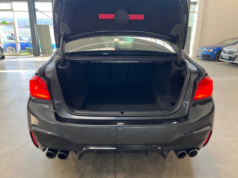 BMW M5 4,4 Competition aut. 4d