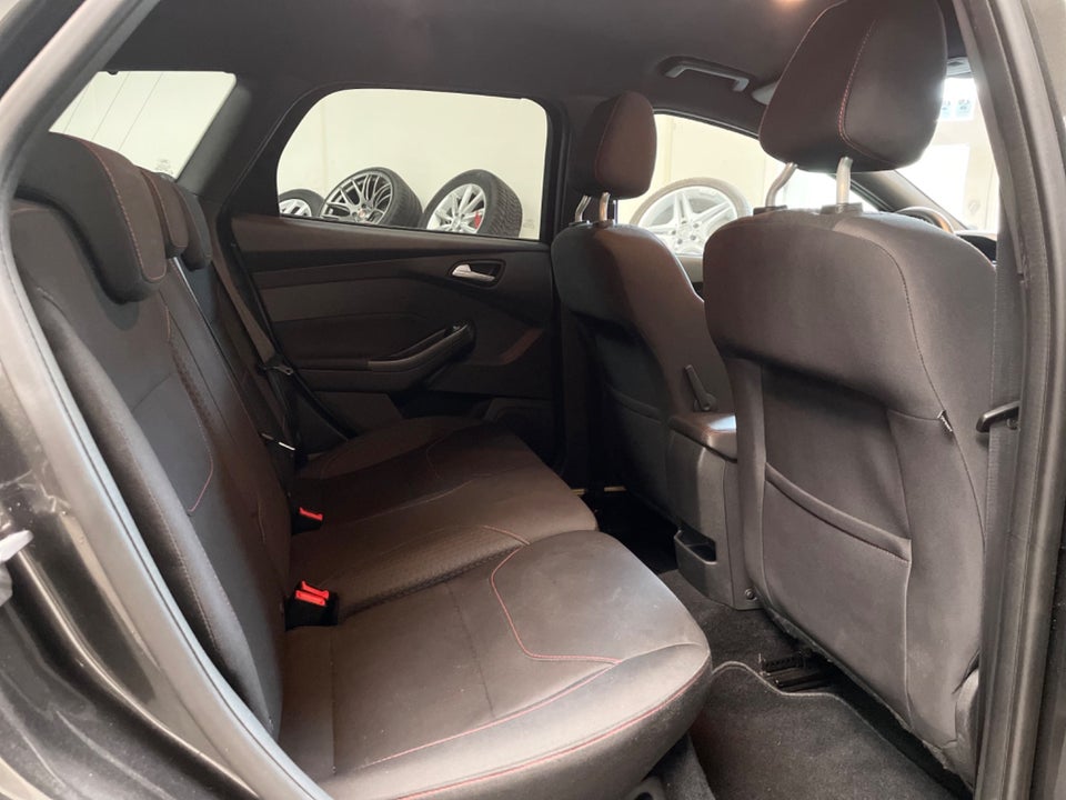 Ford Focus 1,5 TDCi 120 ST-Line stc. aut. 5d