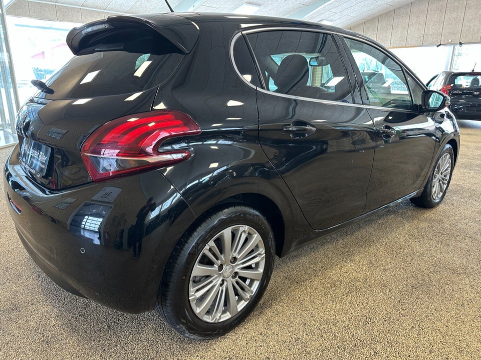 Peugeot 208 1,6 BlueHDi 100 Desire 5d