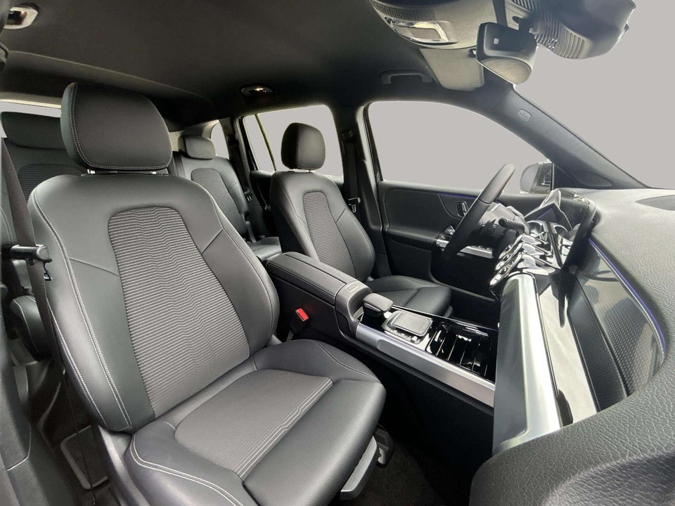 Mercedes EQB300 Progressive 4Matic 5d