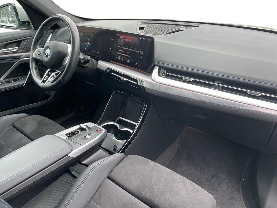 BMW iX1 xDrive30 M-Sport 5d