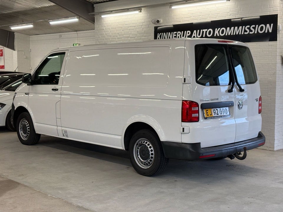 VW Transporter 2,0 TDi 102 Kassevogn kort