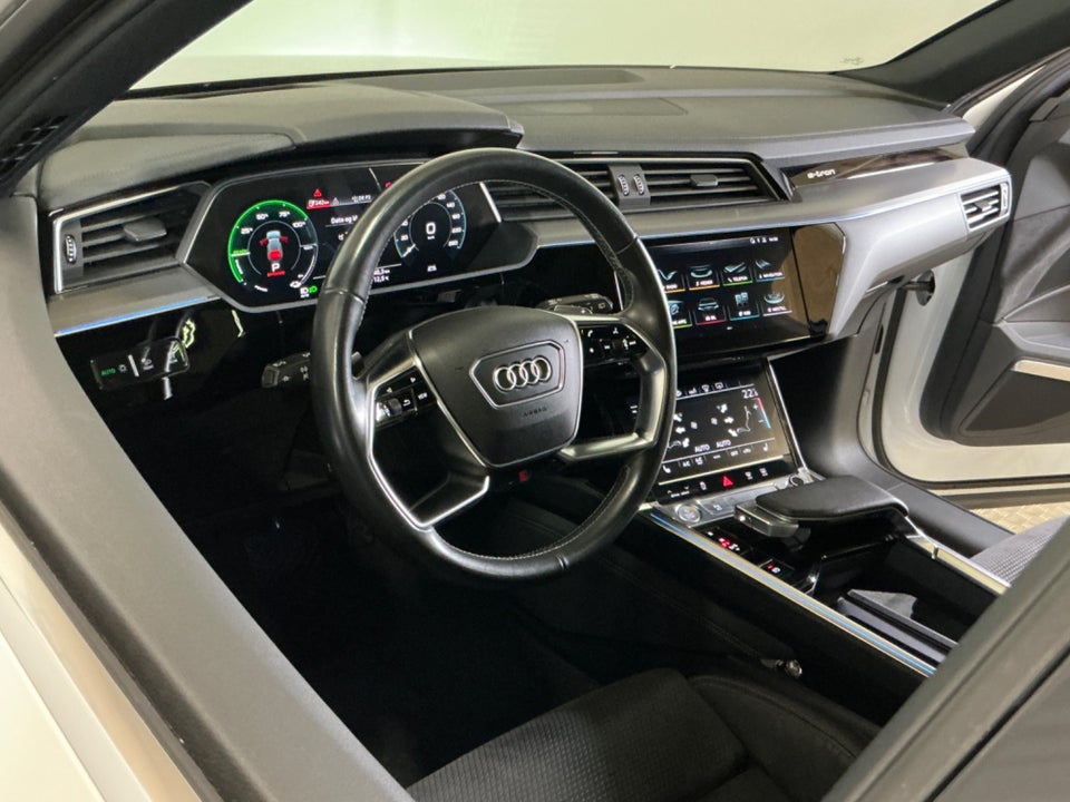 Audi e-tron 55 S-line quattro 5d