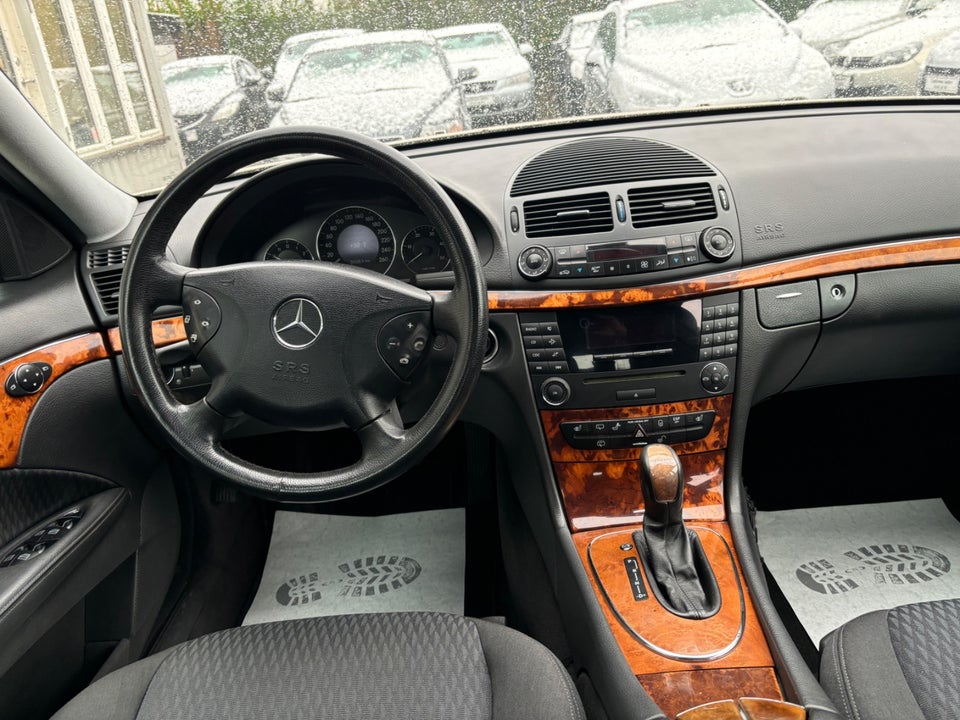 Mercedes E220 2,2 CDi Elegance stc. aut. 5d