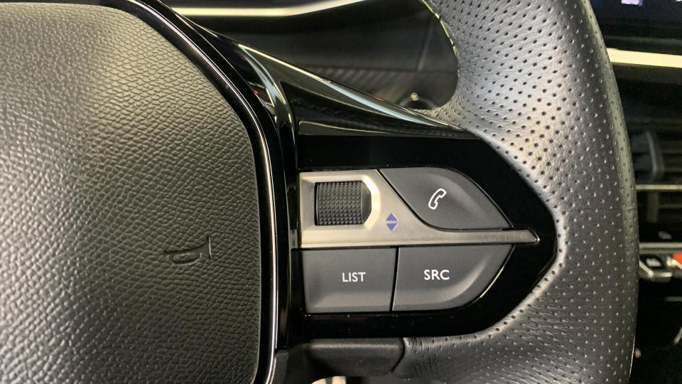 Peugeot e-2008 50 GT 5d