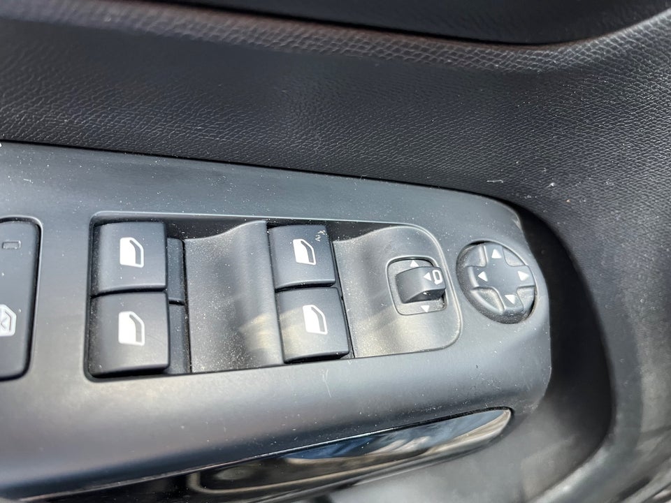 Citroën C5 Aircross 1,6 Hybrid Shine Sport EAT8 5d