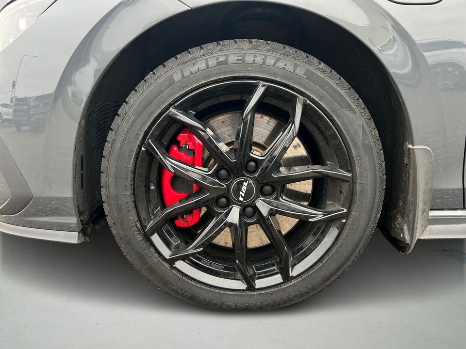 VW Golf VIII 1,4 GTE DSG 5d