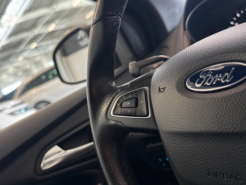 Ford Focus 1,5 EcoBlue ST-Line stc. 5d