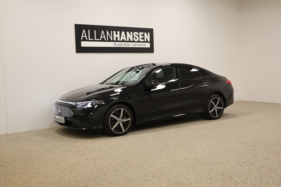Mercedes CLA350 EQ 4Matic 4d