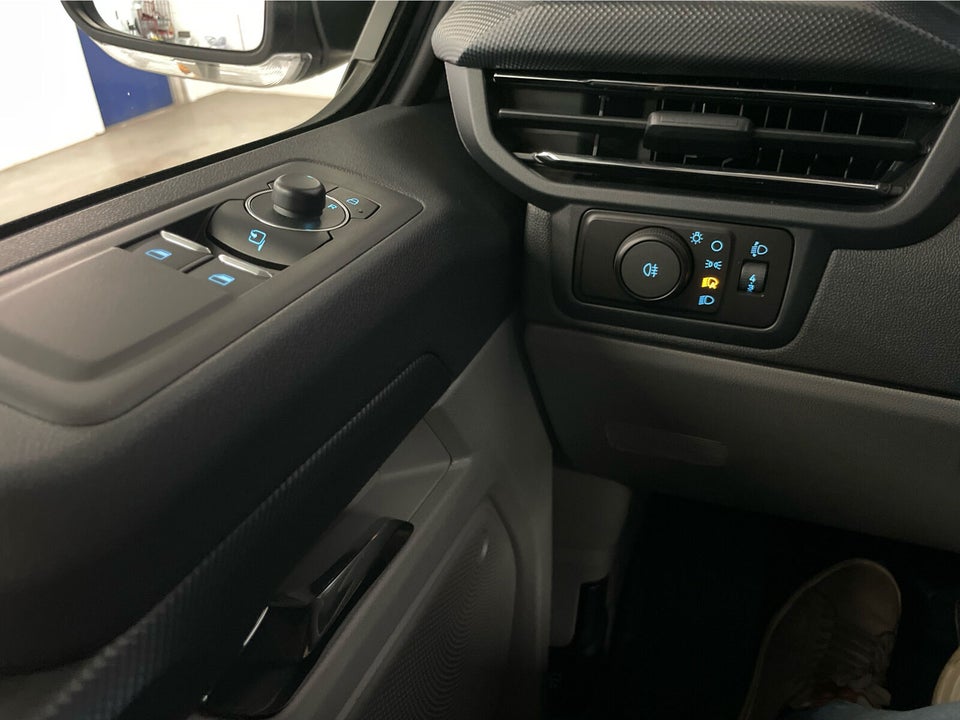 Ford E-Transit Custom 320 L1 71 Limited