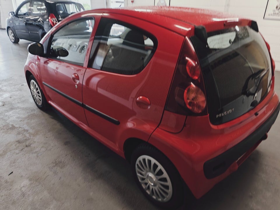 Peugeot 107 1,0 Trendy 5d