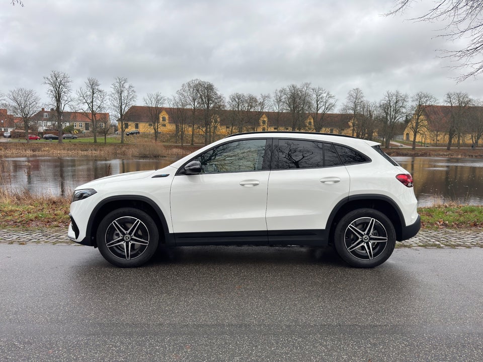 Mercedes EQA250 AMG Line 5d