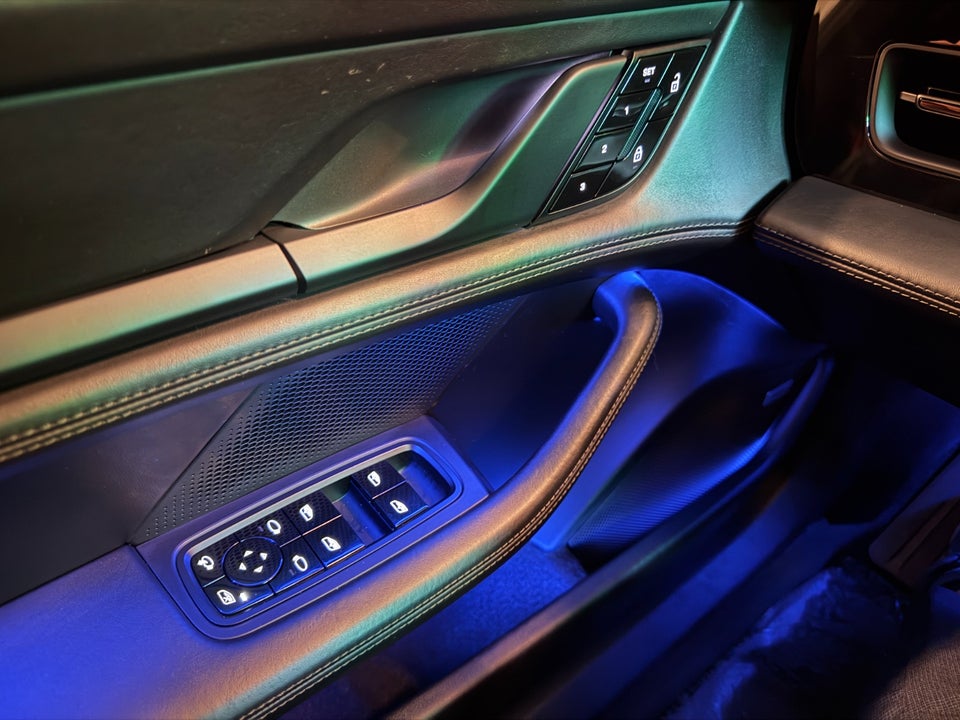 Porsche Taycan 4 Performance+ Cross Turismo 5d