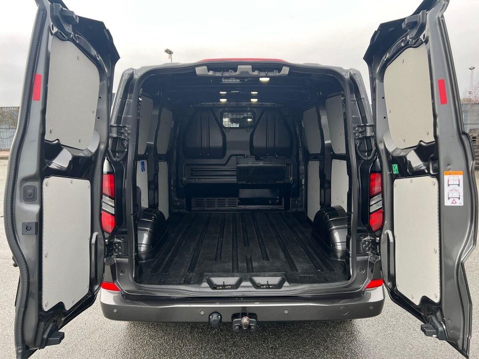 Ford Transit Custom 320L 2,0 EcoBlue Limited aut.