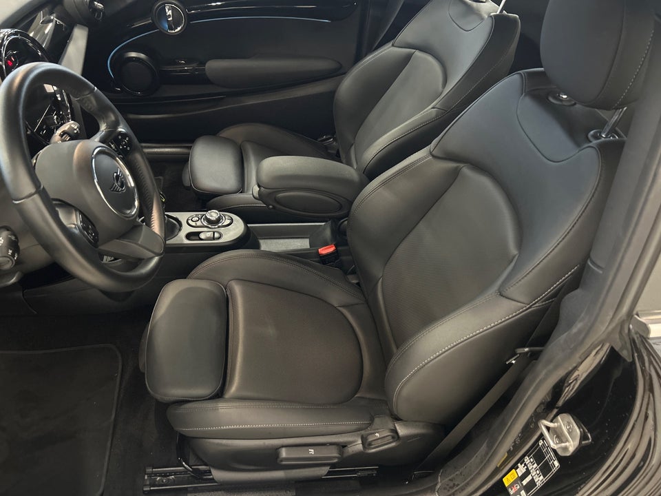 MINI Cooper SE Classic 3d