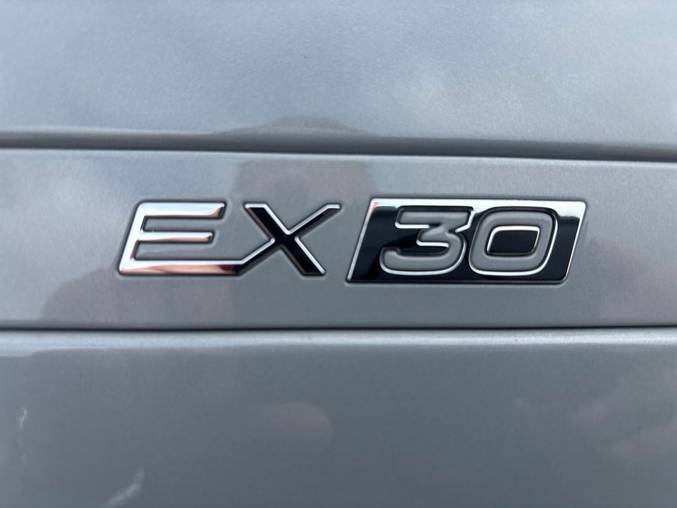 Volvo EX30 Extended Range Core 5d