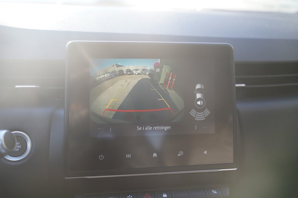 Renault Clio V 1,6 E-Tech Intens 5d