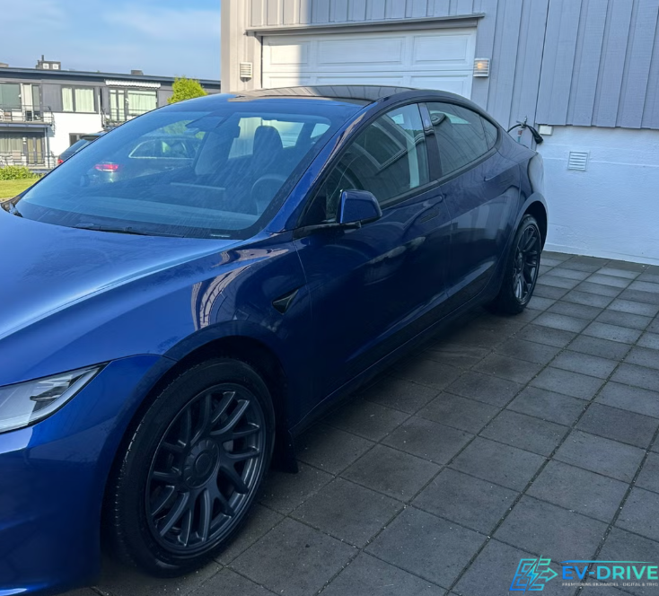 Tesla Model 3 RWD 4d