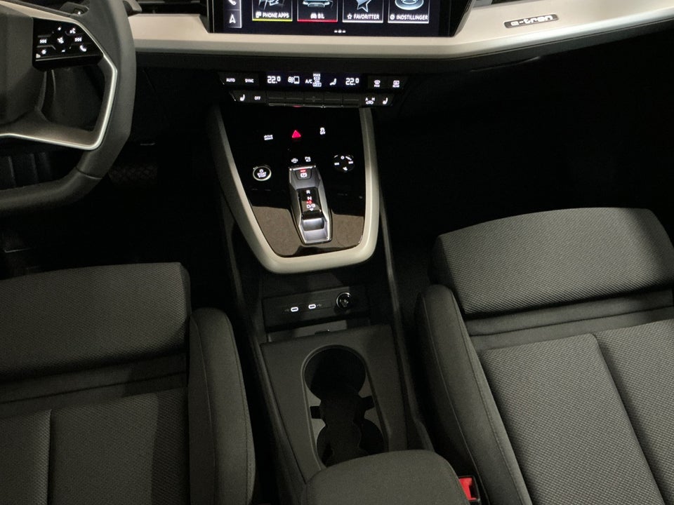 Audi Q4 e-tron 45 S-line 5d