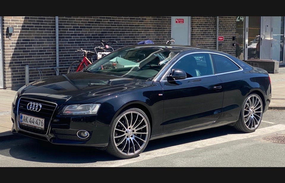 Audi A5 3,2 FSi Coupé quattro 2d