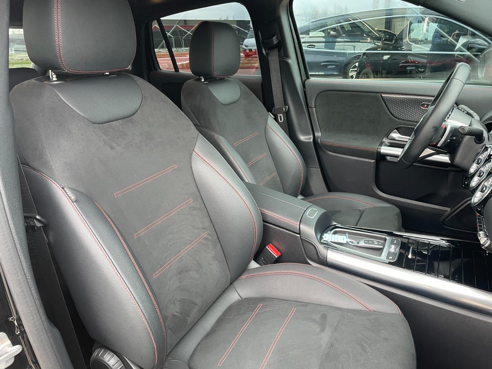 Mercedes EQA350 AMG Line 4Matic 5d