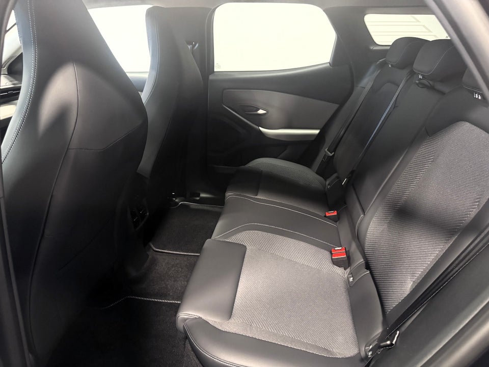 Ford Explorer 77 Select Extended Range 5d