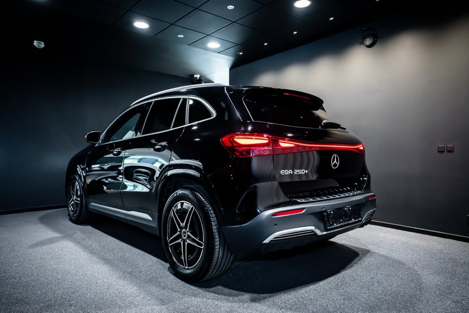 Mercedes EQA250+ AMG Advance 5d
