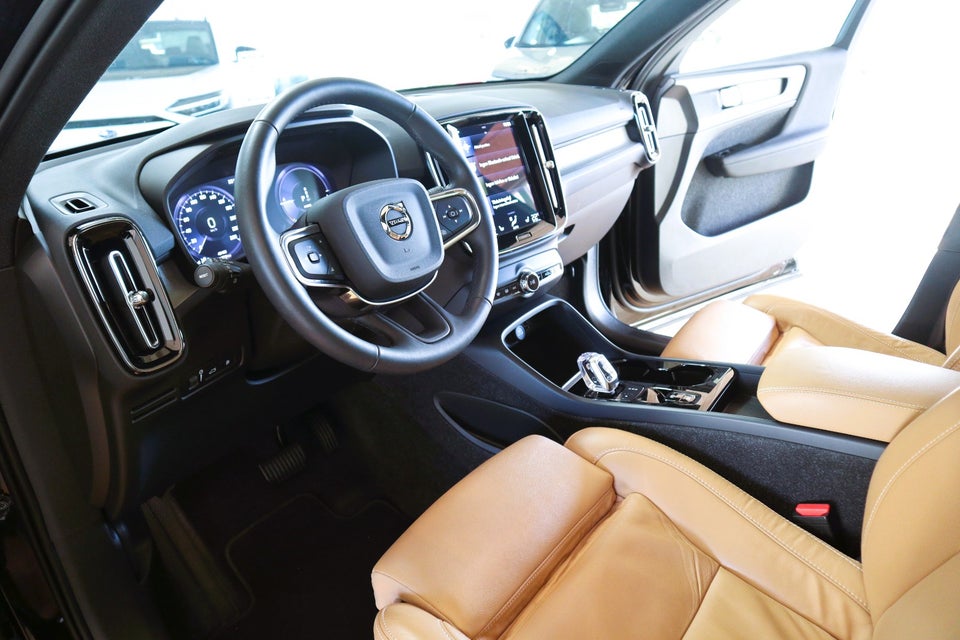 Volvo XC40 1,5 T4 ReCharge Inscription aut. 5d