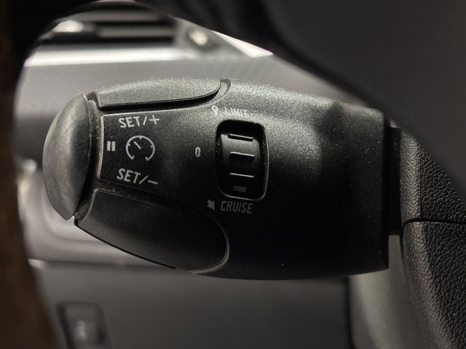 Peugeot 2008 1,2 VTi 82 Active 5d