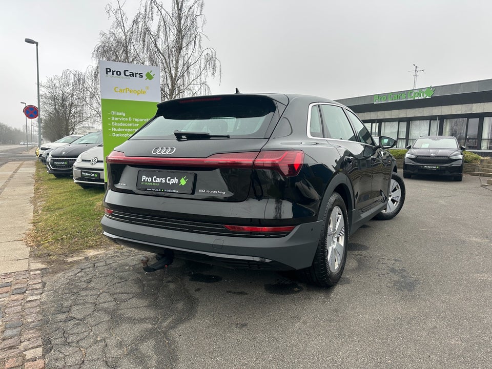 Audi e-tron 50 quattro 5d