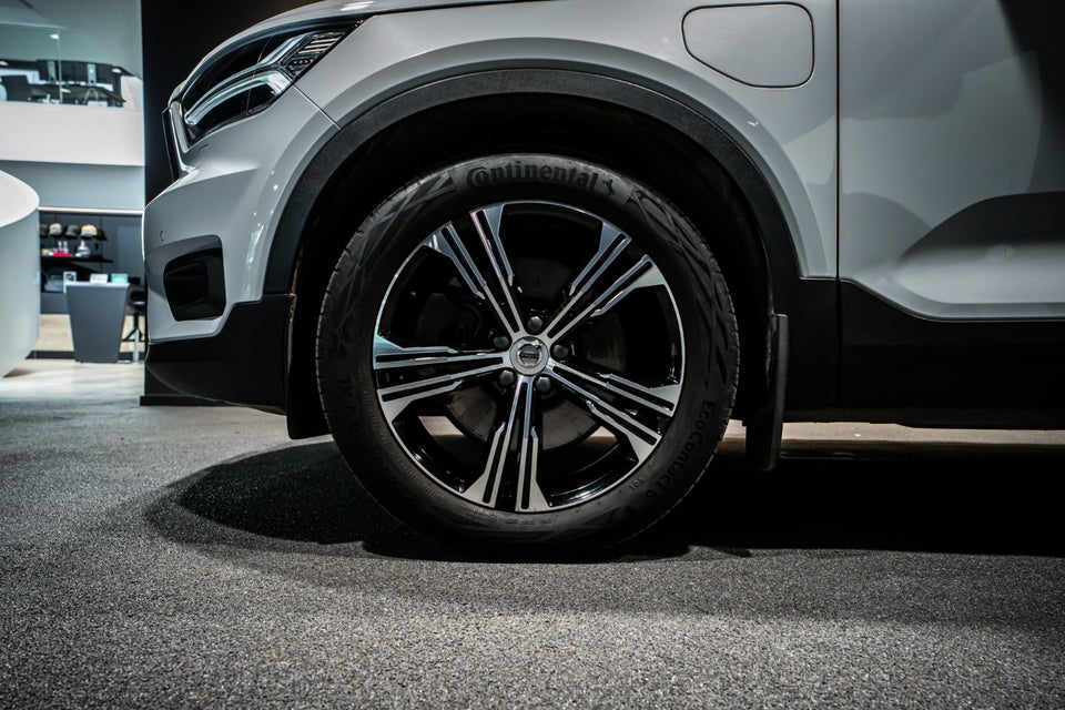 Volvo XC40 1,5 T5 ReCharge Inscription aut. 5d