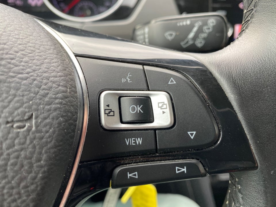 VW Touran 2,0 TDi 115 Comfortline DSG Van 5d