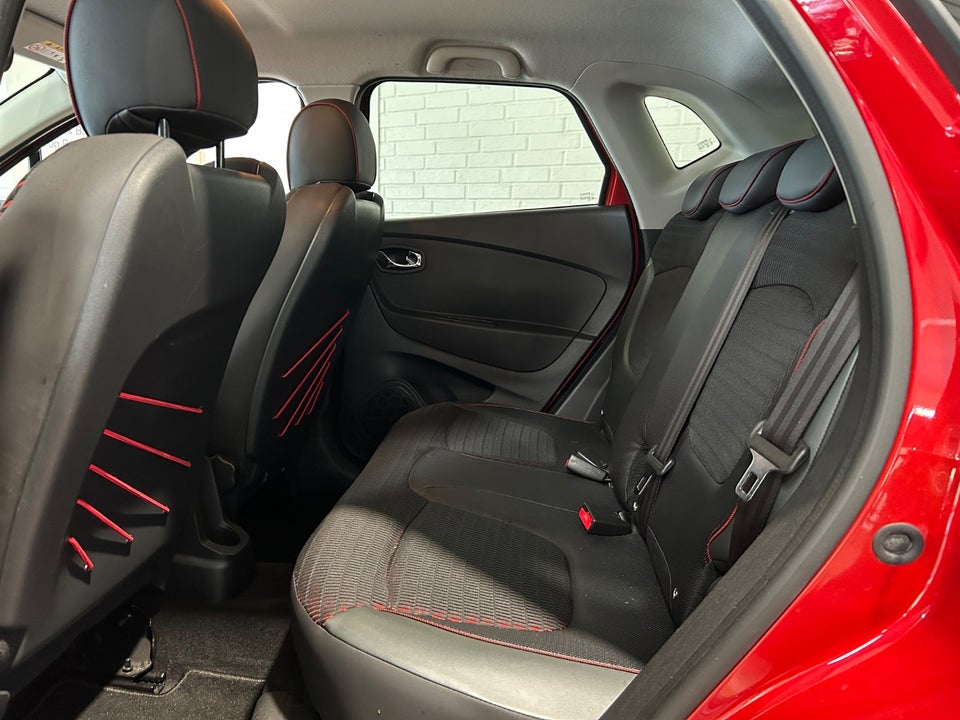 Renault Captur 1,5 dCi 90 Dynamique EDC 5d