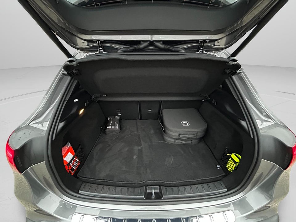 Mercedes EQA250+ Progressive Advance 5d