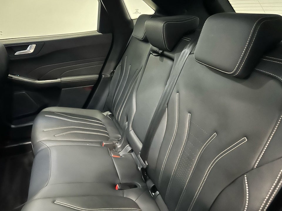 Ford Kuga 2,5 PHEV Vignale CVT 5d