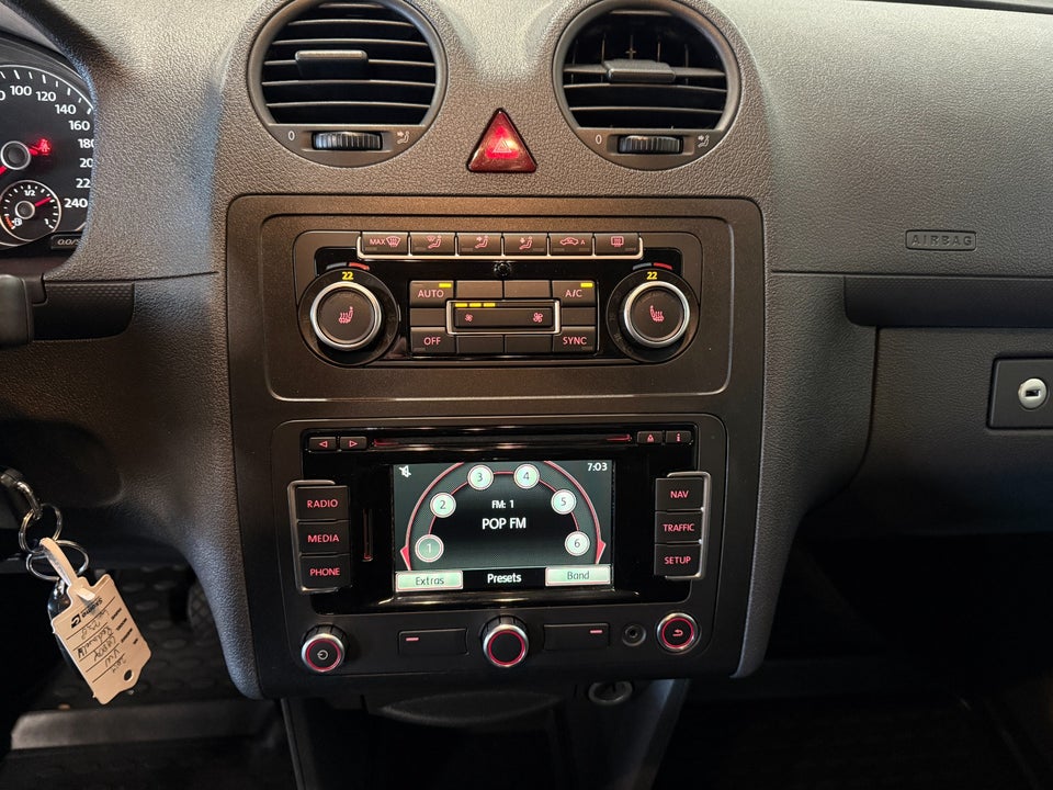 VW Caddy Maxi 1,6 TDi 102 Comfortline BMT 4d