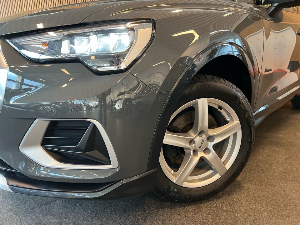 Audi Q3 35 TFSi Advanced Prestige S-tr. 5d