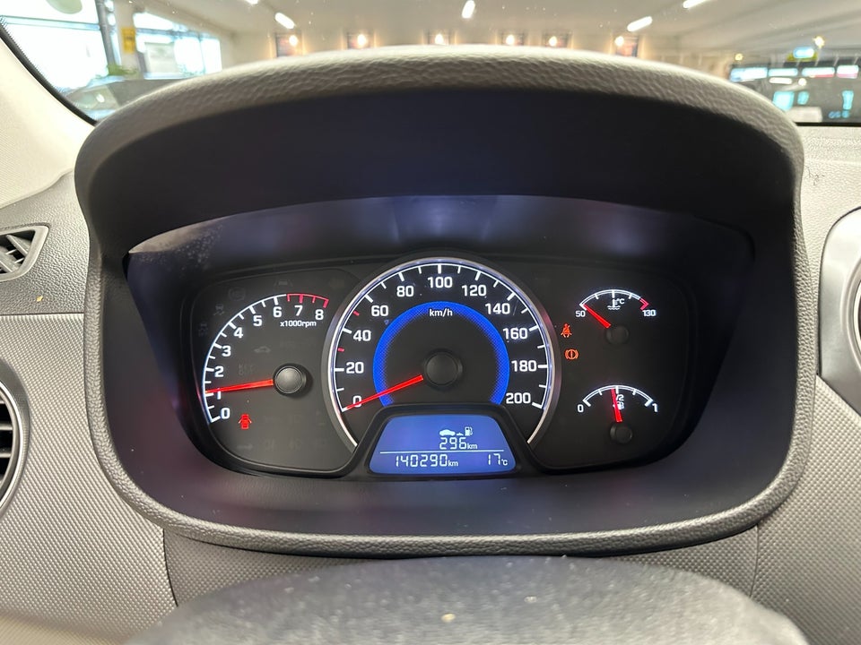 Hyundai i10 1,0 Touch 5d