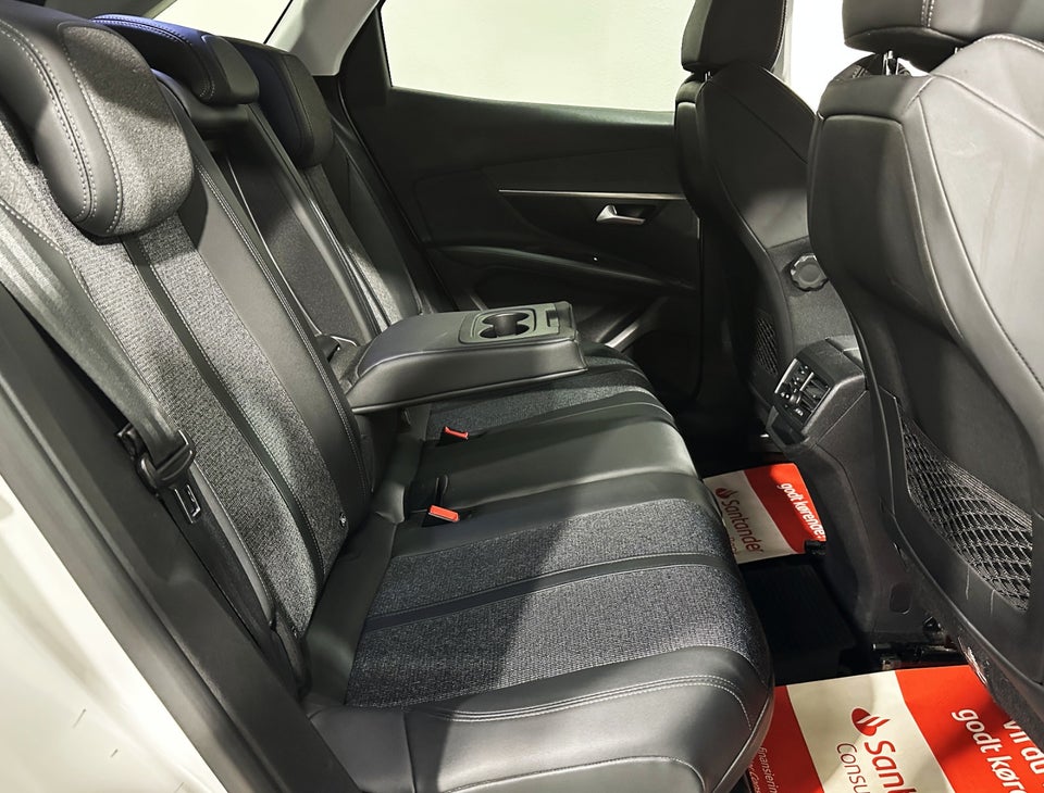 Peugeot 3008 1,5 BlueHDi 130 Allure EAT8 5d