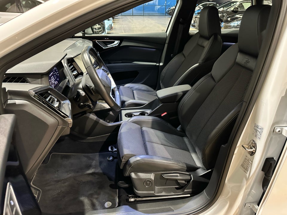 Audi Q4 e-tron 40 S-line 5d