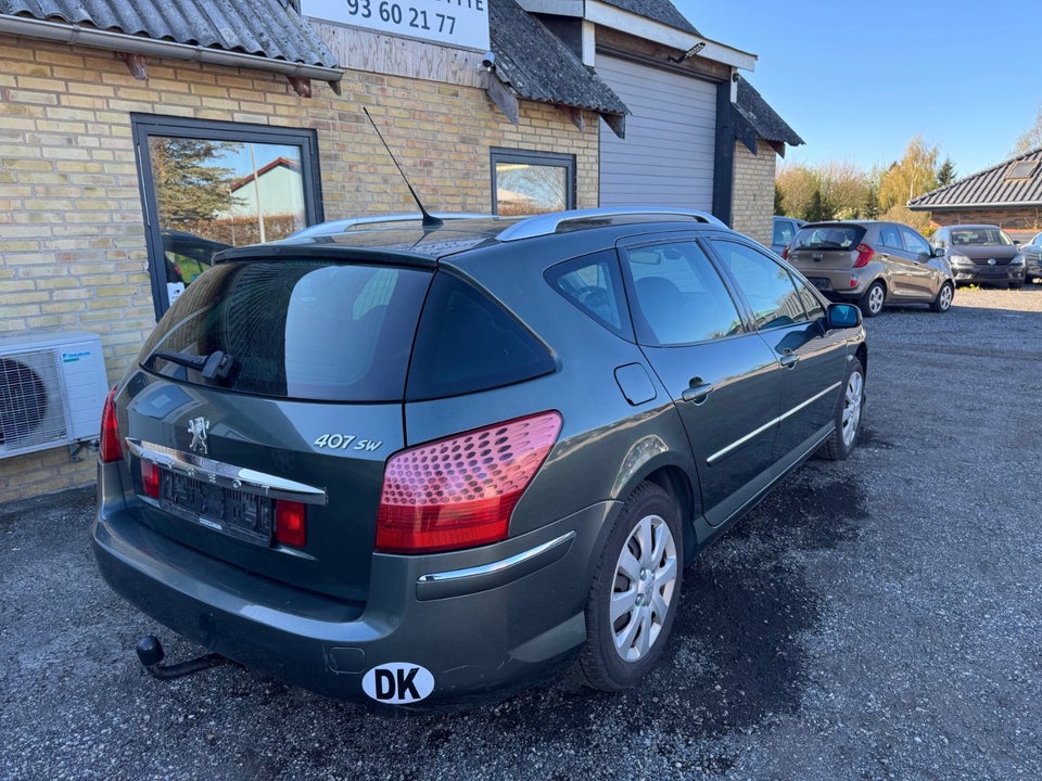 Peugeot 407 1,6 HDi 109 Premium SW 5d