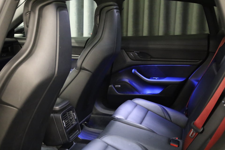 Porsche Taycan 4 Performance+ Cross Turismo 5d